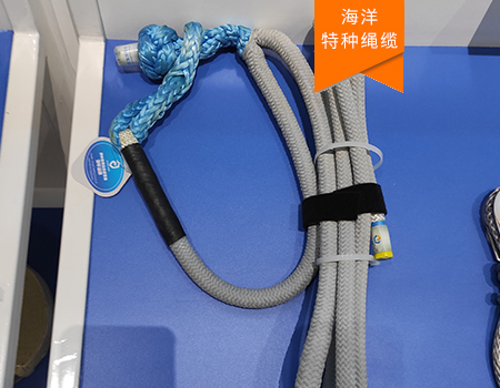 自带纤维软卸扣的帆船绳